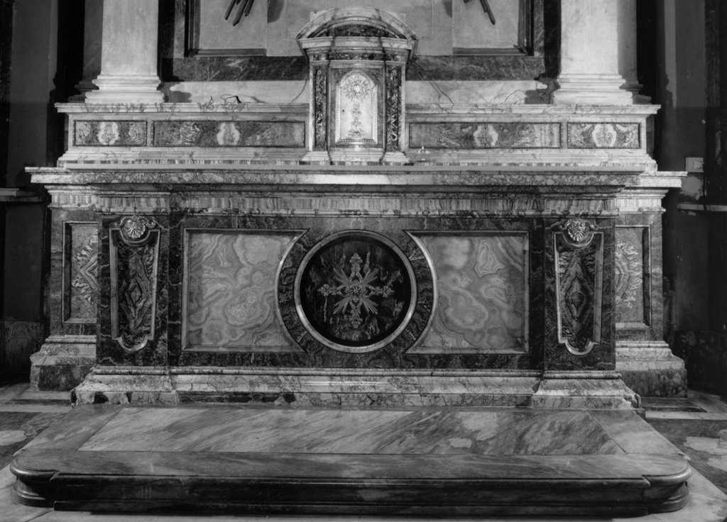 altare maggiore by Gherardi Antonio, Forti Nicola (sec. XVII, sec. XVIII)